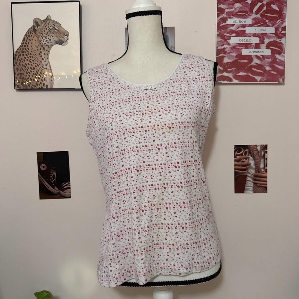 Bobbie Brooks White and Red Floral Tank Top